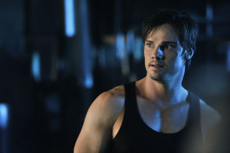 beauty-and-the-beast-390192l.jpg beauty-and-the-beast-390192l.jpg