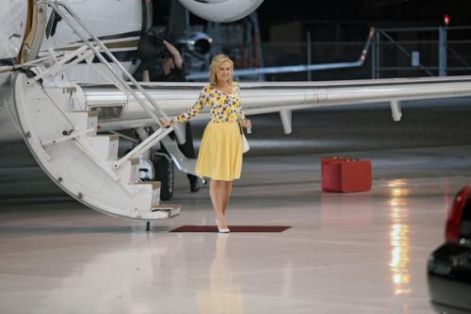sookie-gets-off-the-plane_500x333.jpg