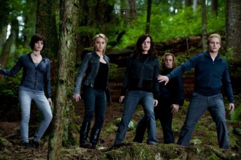 the-twilight-saga-eclipse-cullens-550x365.jpg