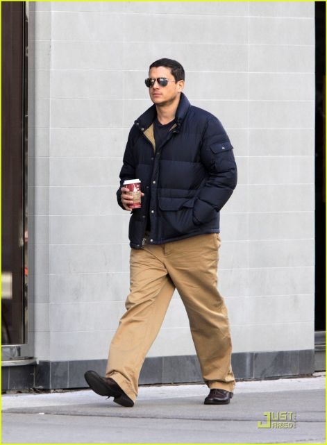 wentworth-miller-wentworth-miller-9076465-898-1222.jpg wentworth-miller-wentworth-miller-9076465-898-1222.jpg